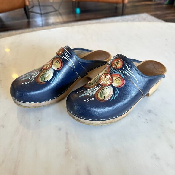 Handpainted Holie Made in Sweden Wooden Clogs with‎ Navy Leather Floral Size 7 - Picture 7 of 8